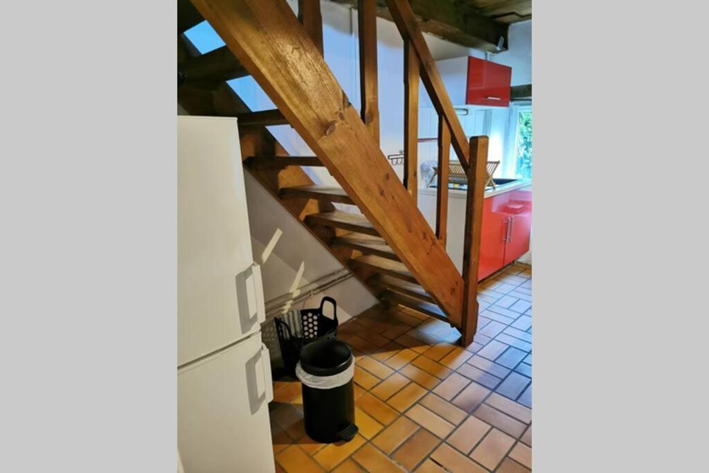 Petite Maison Dans Les Monts D'Arree Ty Coz Commana ภายนอก รูปภาพ